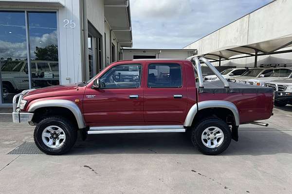 2003 Toyota Hilux SR5 KZN165R 4X4