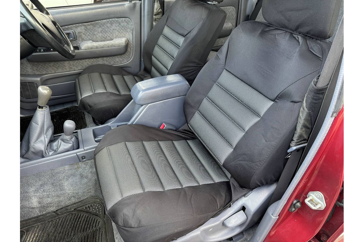 2003 Toyota Hilux SR5 KZN165R 4X4