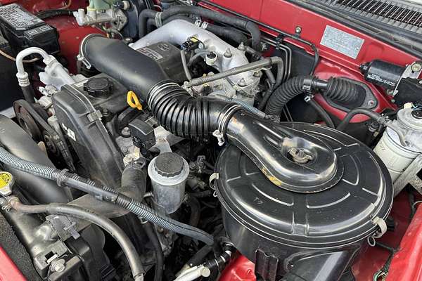 2003 Toyota Hilux SR5 KZN165R 4X4