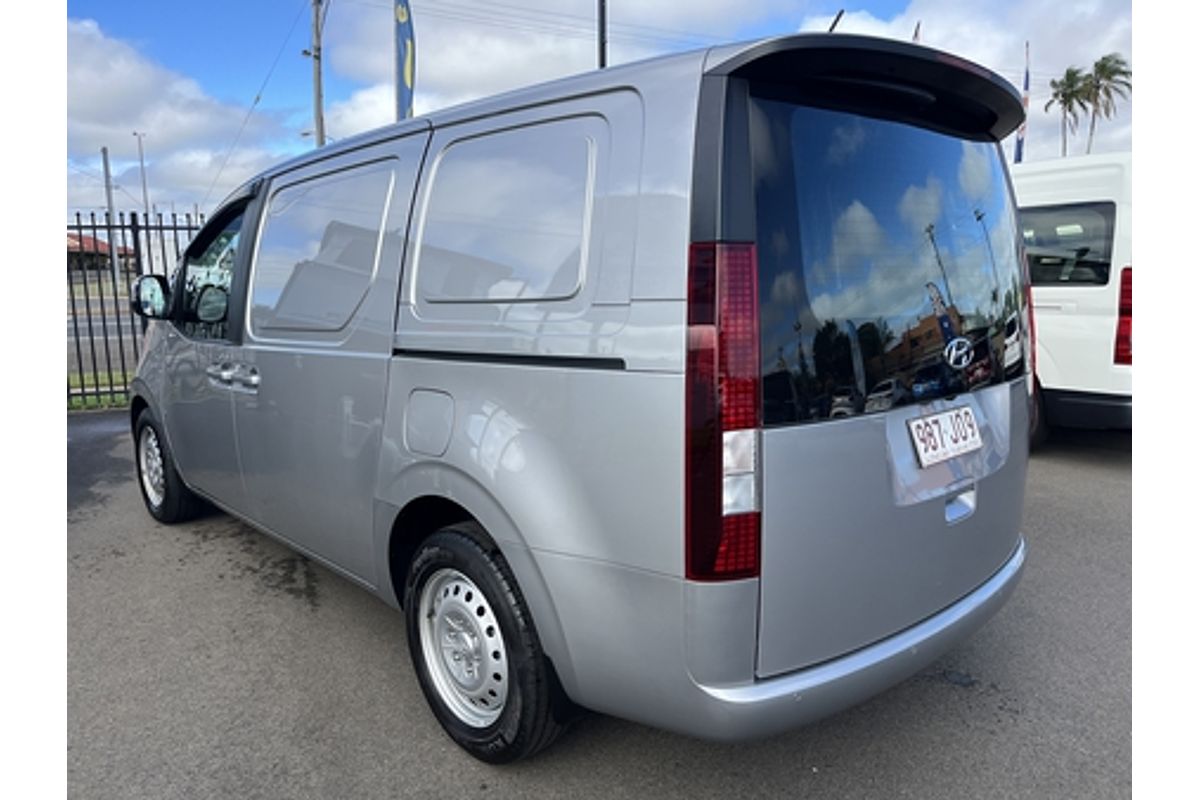 2023 Hyundai STARIA LOAD US4.V2