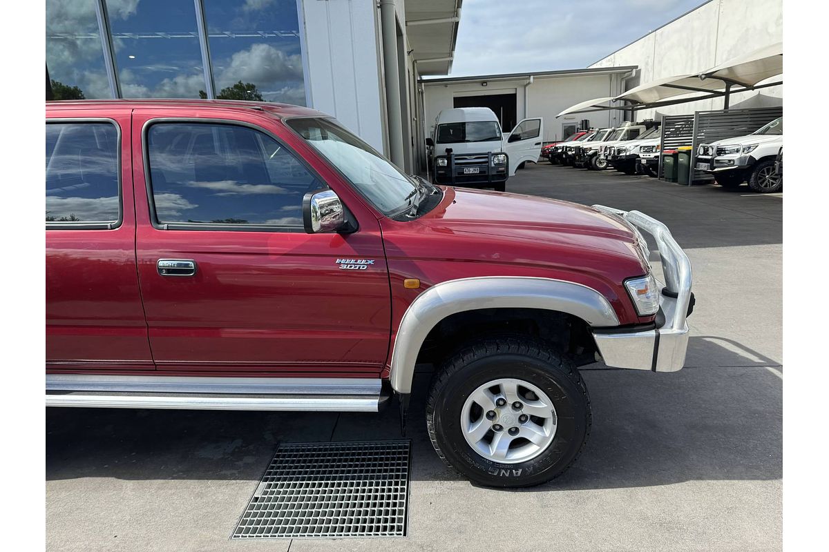 2003 Toyota Hilux SR5 KZN165R 4X4
