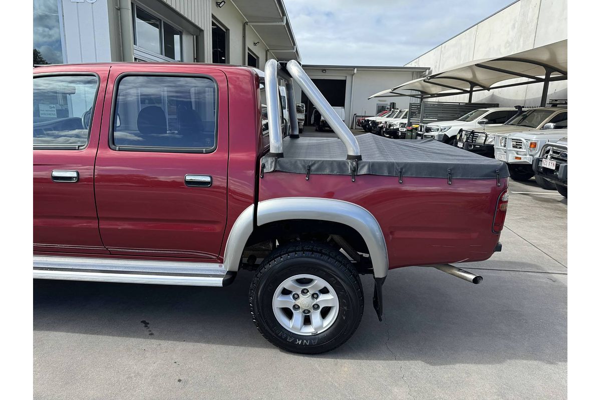 2003 Toyota Hilux SR5 KZN165R 4X4