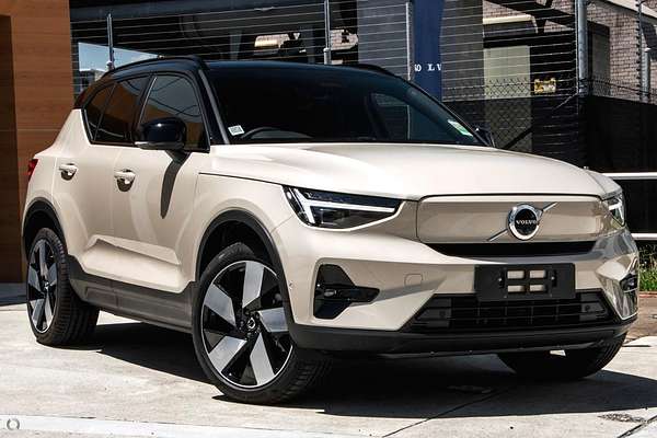 2025 Volvo EX40 Ultra Single Motor Extended Range