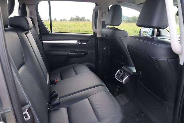 2023 Toyota Hilux SR5 GUN126R 4X4