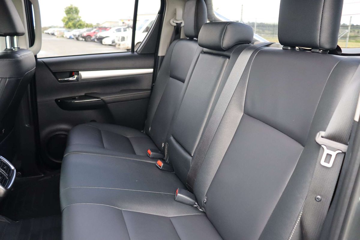 2023 Toyota Hilux SR5 GUN126R 4X4