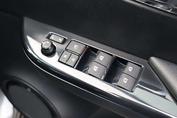 2023 Toyota Hilux SR5 GUN126R 4X4