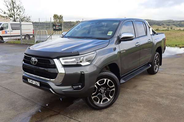 2023 Toyota Hilux SR5 GUN126R 4X4