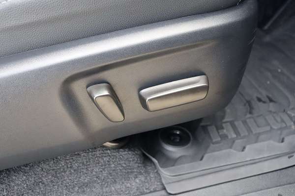 2023 Toyota Hilux SR5 GUN126R 4X4