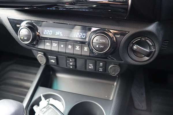 2023 Toyota Hilux SR5 GUN126R 4X4
