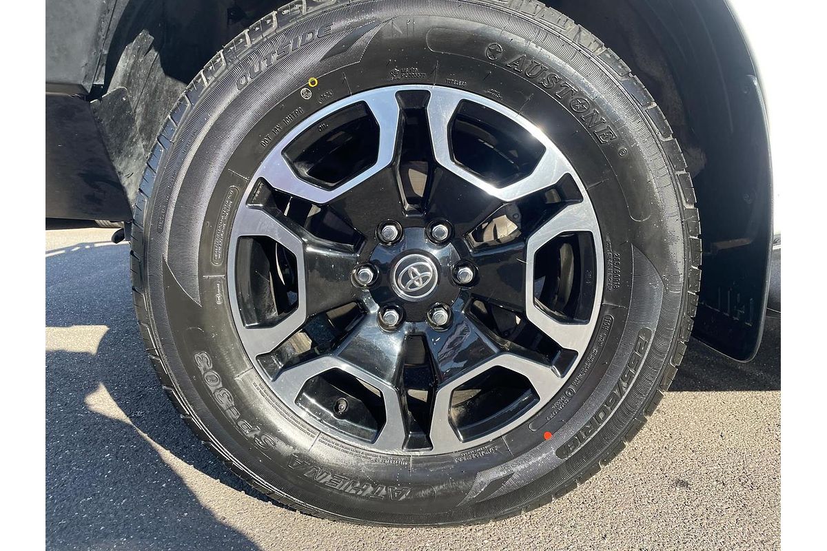 2023 Toyota Hilux SR5 GUN126R 4X4