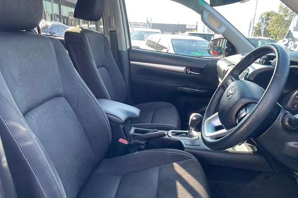 2023 Toyota Hilux SR5 GUN126R 4X4