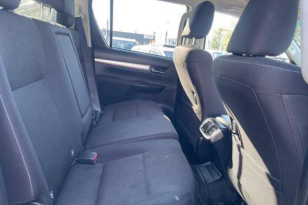 2023 Toyota Hilux SR5 GUN126R 4X4