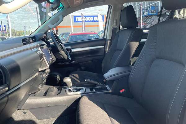 2023 Toyota Hilux SR5 GUN126R 4X4