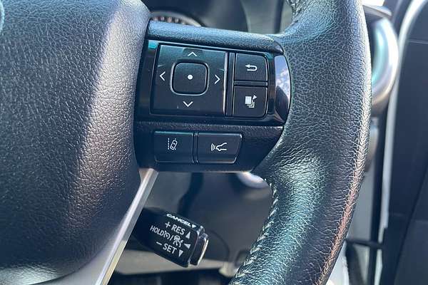 2023 Toyota Hilux SR5 GUN126R 4X4
