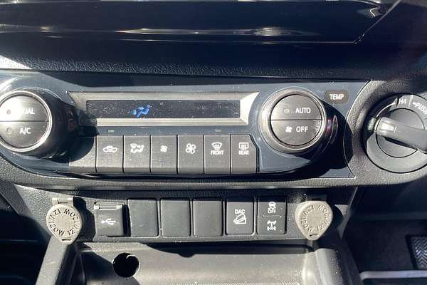 2023 Toyota Hilux SR5 GUN126R 4X4