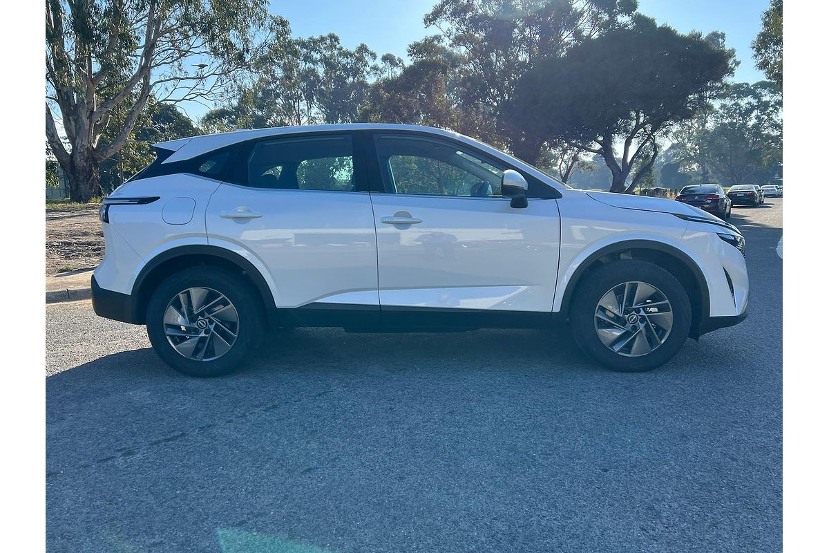 2024 Nissan QASHQAI ST J12