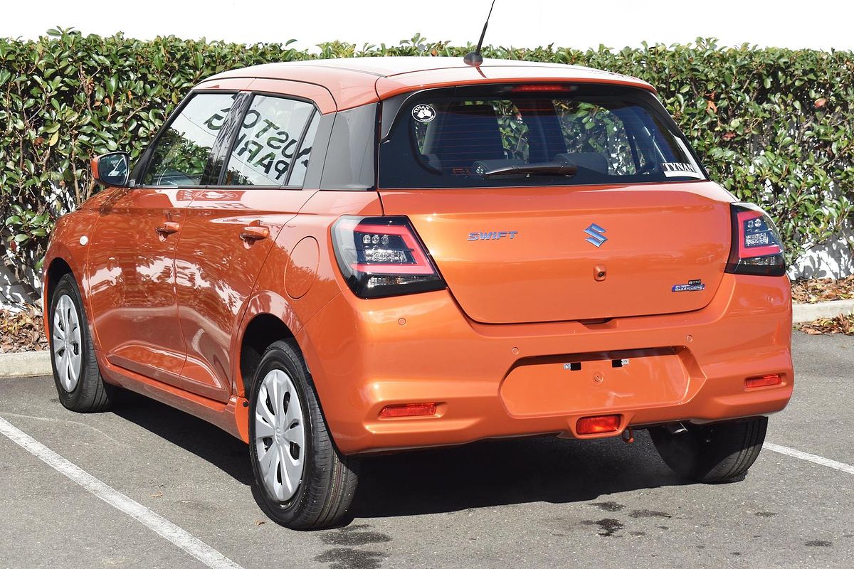 2025 Suzuki Swift Hybrid UZ