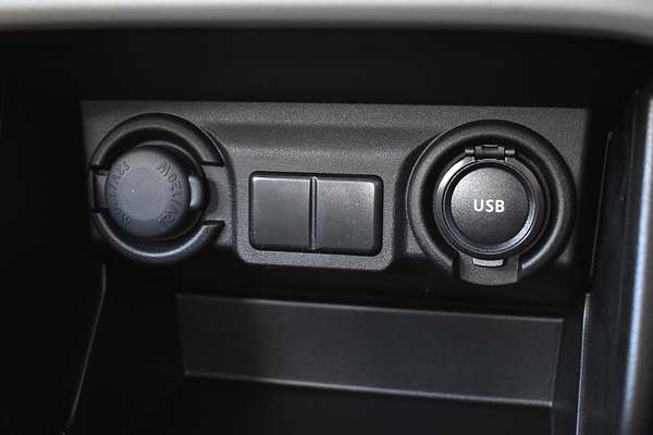2025 Suzuki Swift Hybrid UZ