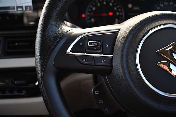 2025 Suzuki Swift Hybrid UZ