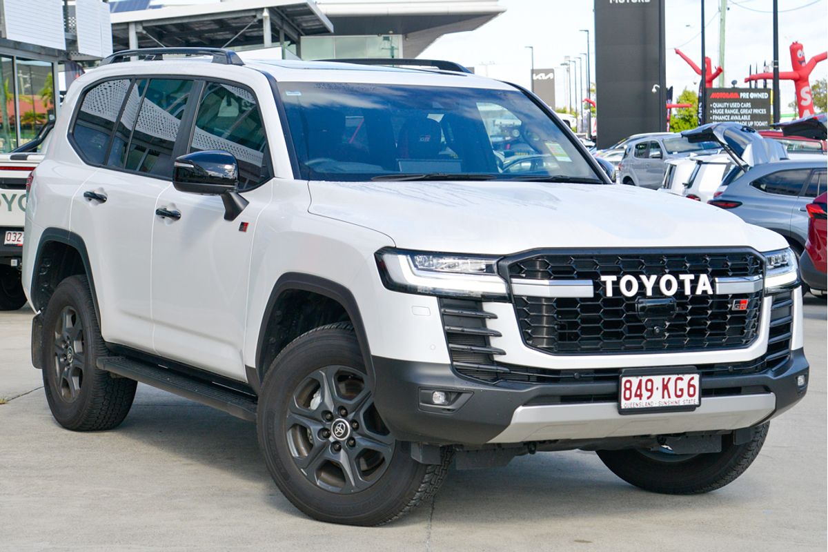 2024 Toyota Landcruiser GR Sport FJA300R