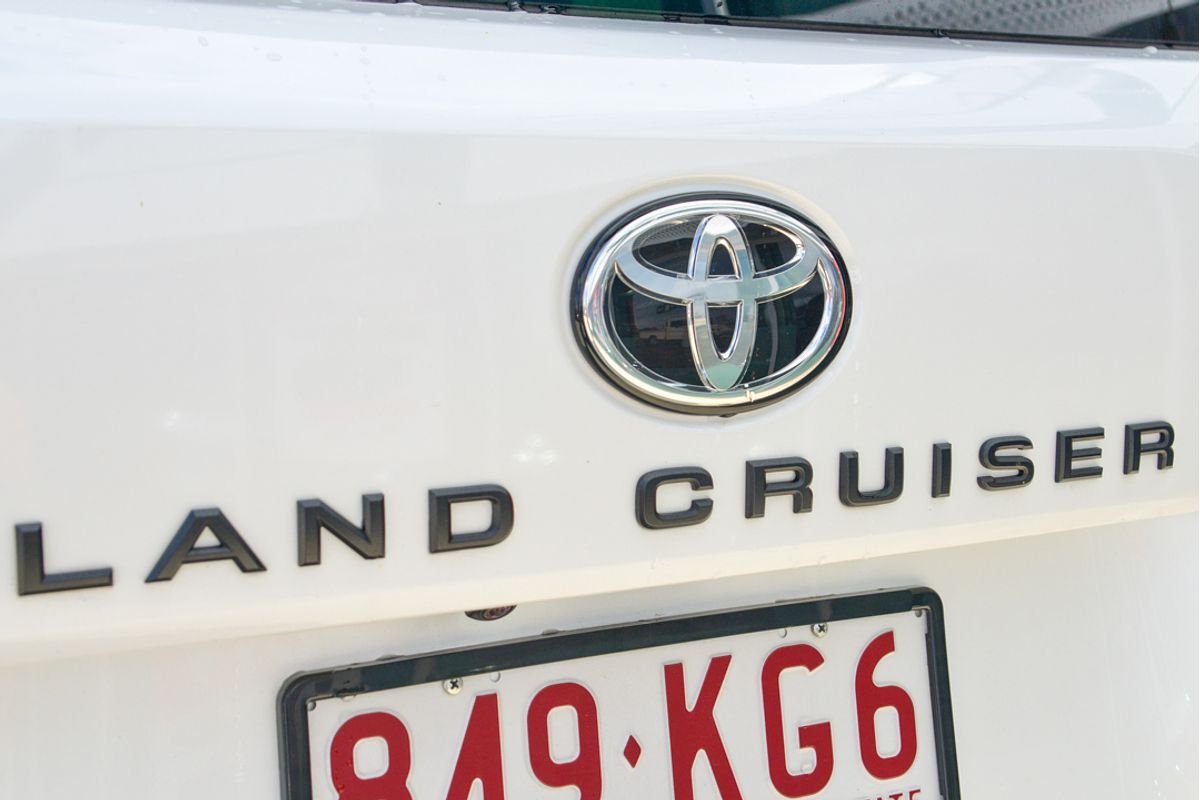 2024 Toyota Landcruiser GR Sport FJA300R