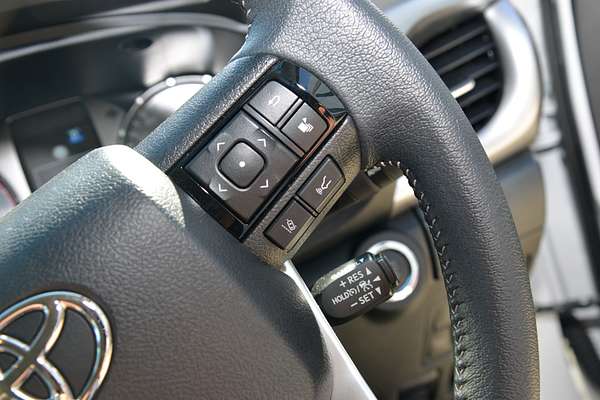 2024 Toyota Hilux SR5 48V GUN126R 4X4