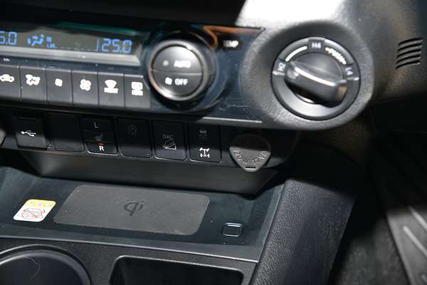 2024 Toyota Hilux SR5 48V GUN126R 4X4