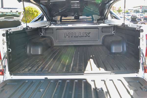 2024 Toyota Hilux SR5 48V GUN126R 4X4