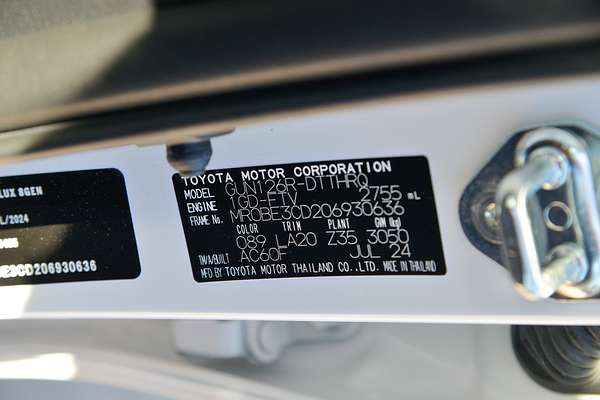 2024 Toyota Hilux SR5 48V GUN126R 4X4