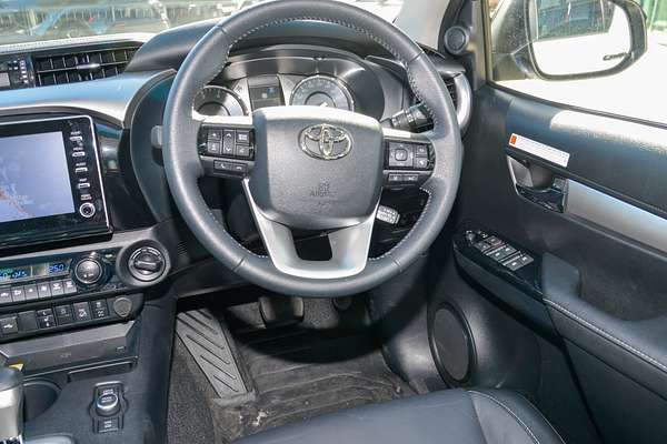 2024 Toyota Hilux SR5 48V GUN126R 4X4