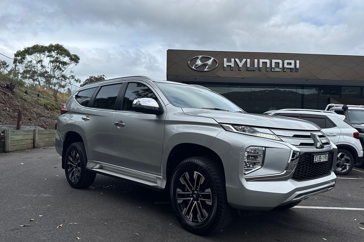 2022 Mitsubishi Pajero Sport GLS QF