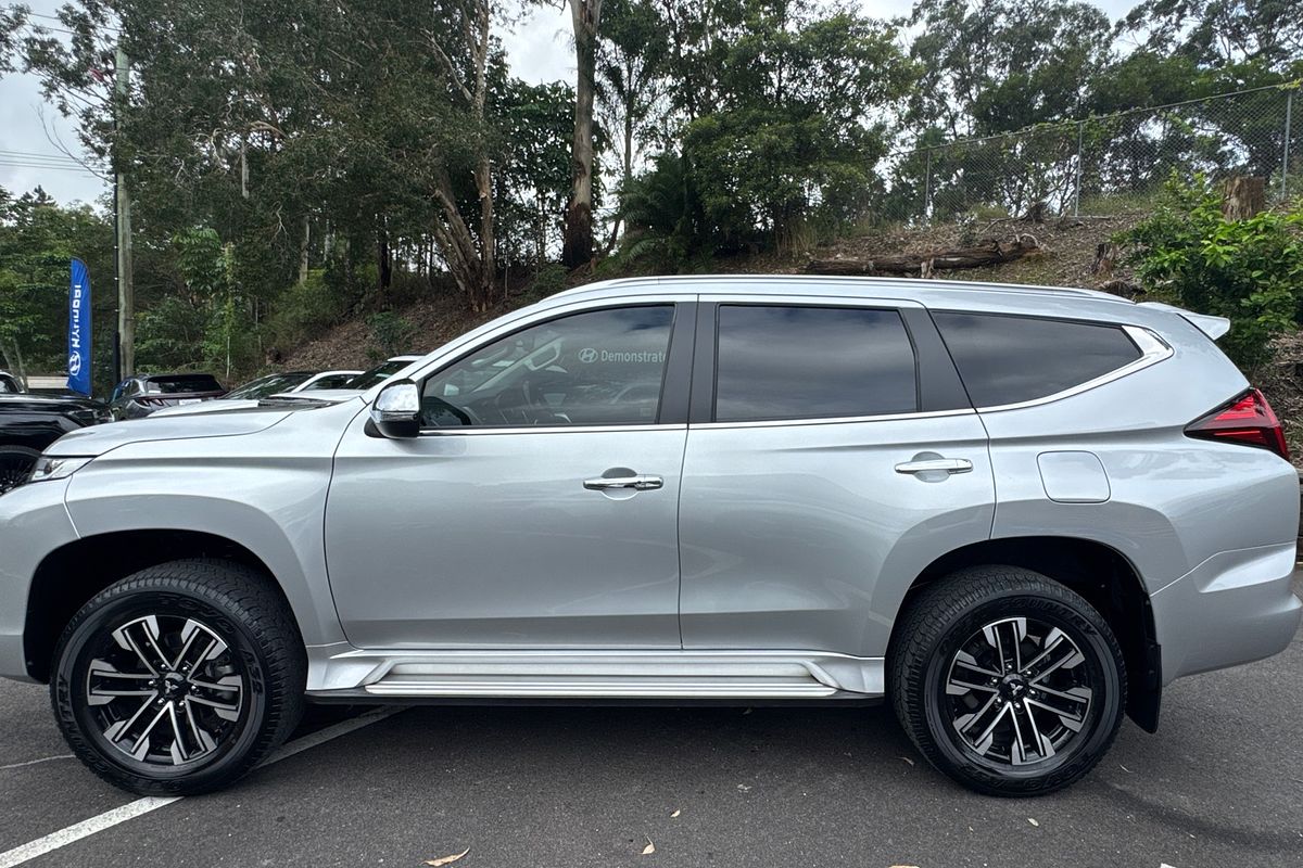 2022 Mitsubishi Pajero Sport GLS QF