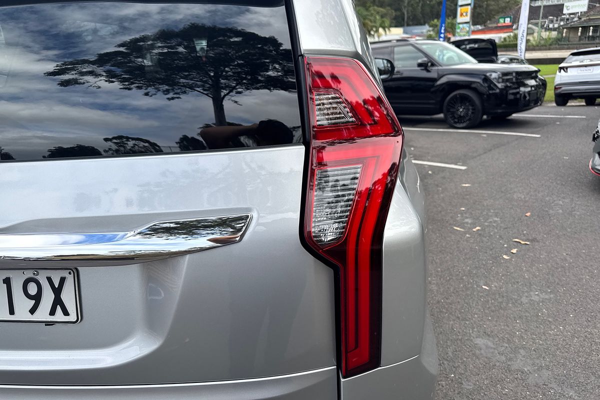 2022 Mitsubishi Pajero Sport GLS QF