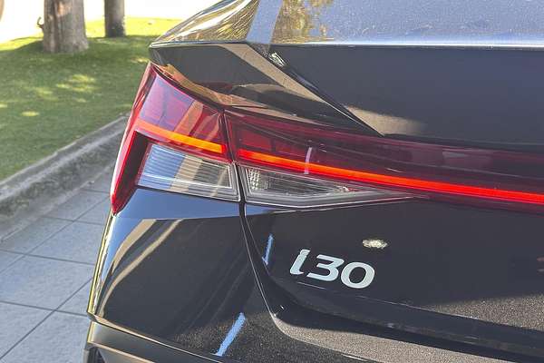 2025 Hyundai i30 Elite Hybrid CN7.V2