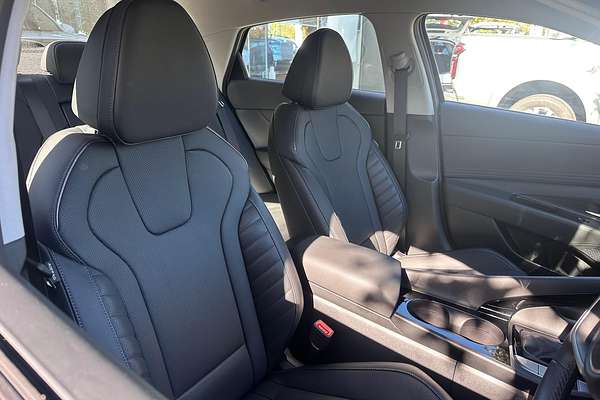 2025 Hyundai i30 Elite Hybrid CN7.V2