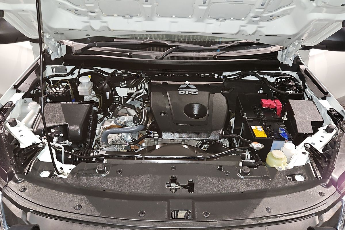 2023 Mitsubishi Triton GLX MR 4X4