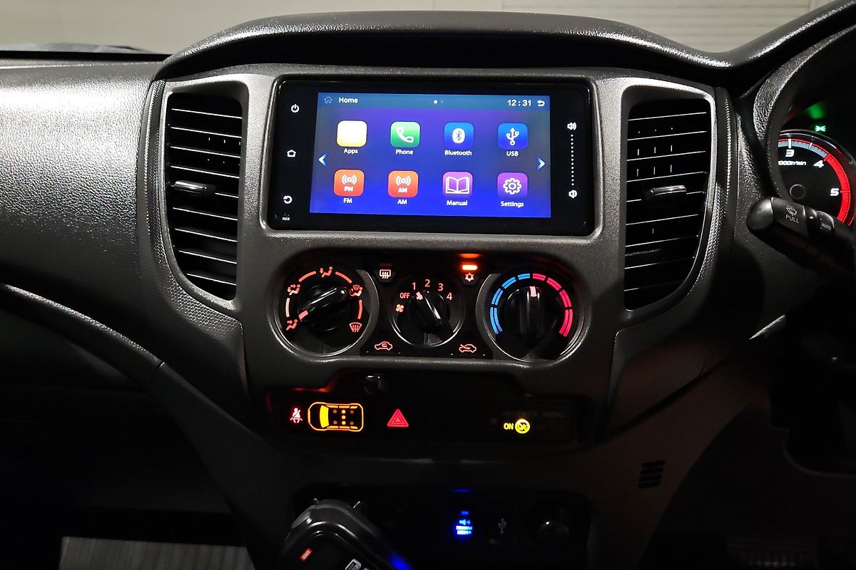 2023 Mitsubishi Triton GLX MR 4X4
