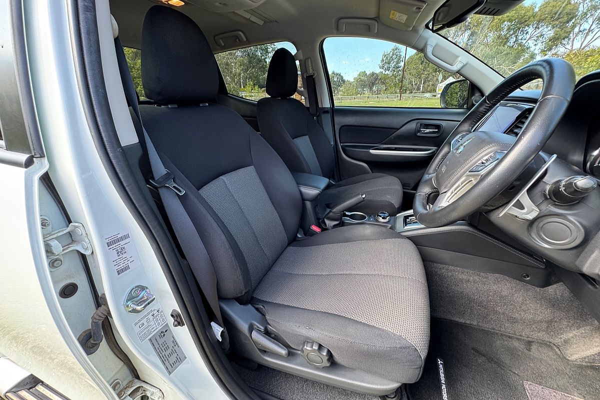2019 Mitsubishi Triton GLS MR 4X4