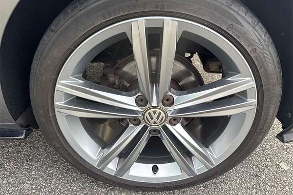 2017 Volkswagen GOLF 110 TSI HIGHLINE AU MY17