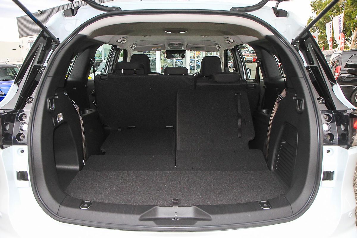 2025 Isuzu MU-X LS-M