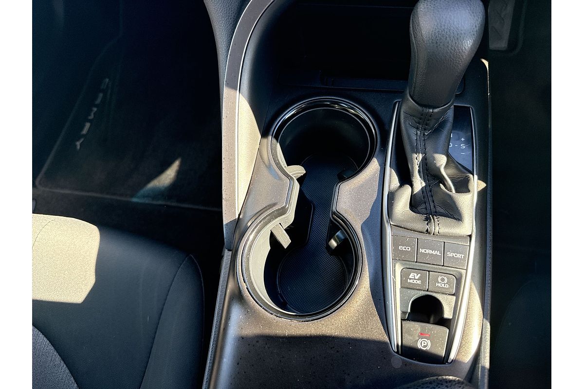 2021 Toyota Camry Ascent AXVH70R