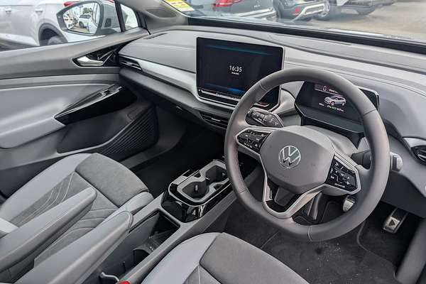 2025 Volkswagen ID.4 Pro E2