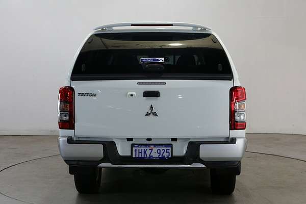 2021 Mitsubishi Triton GLX+ MR 4X4