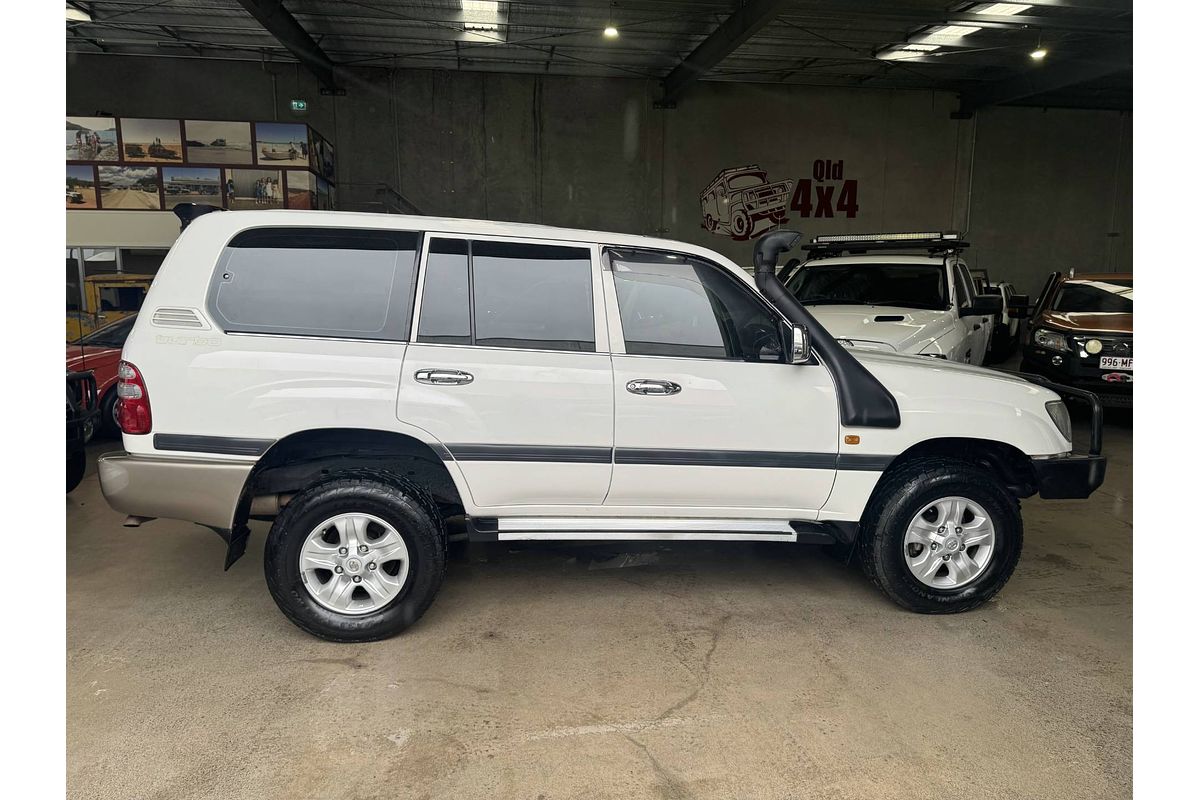 2003 Toyota Landcruiser GXL HDJ100R