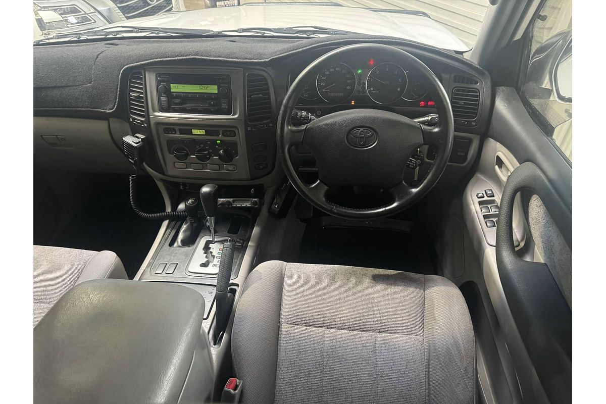 2003 Toyota Landcruiser GXL HDJ100R