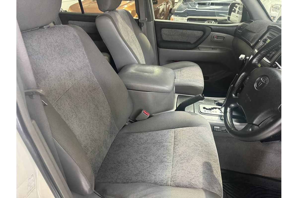 2003 Toyota Landcruiser GXL HDJ100R