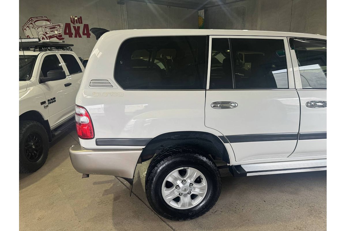 2003 Toyota Landcruiser GXL HDJ100R