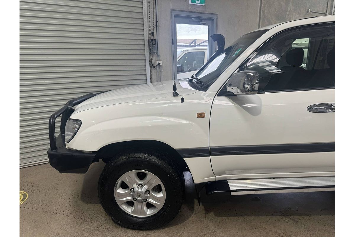 2003 Toyota Landcruiser GXL HDJ100R