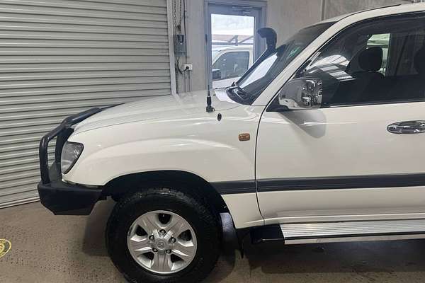 2003 Toyota Landcruiser GXL HDJ100R