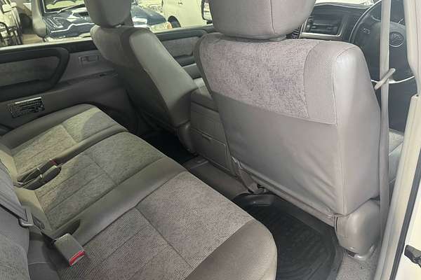 2003 Toyota Landcruiser GXL HDJ100R